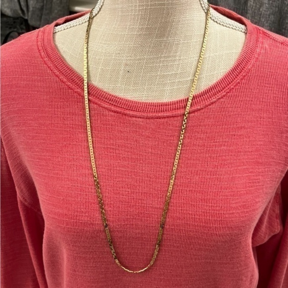 Elegant Gold Chain Necklace